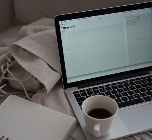 Tips for Creating a Relaxing Home Workspace to Boost Productivity